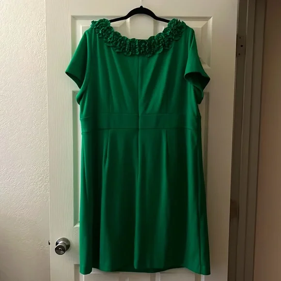 Jessica Howard Green Dress - Picture 4 of 4